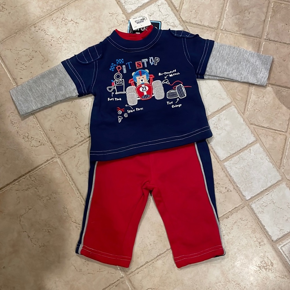 Top/Pants Fleece Set 6/9 months NWT